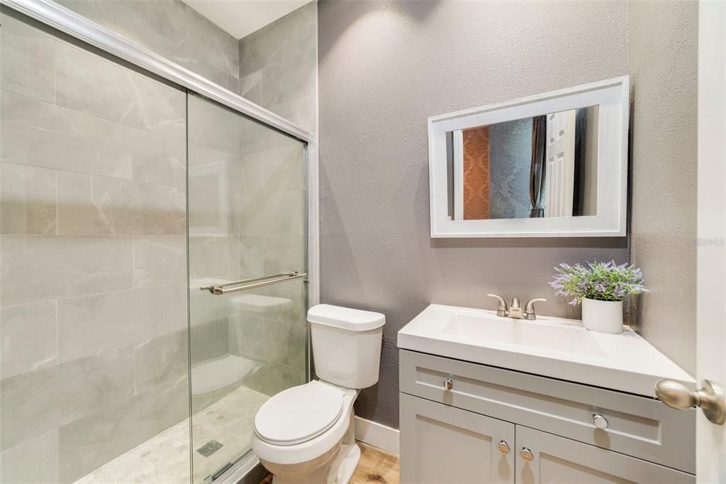 待售: $1,600,000 (5 贝兹, 4 浴室, 3904 平方英尺)