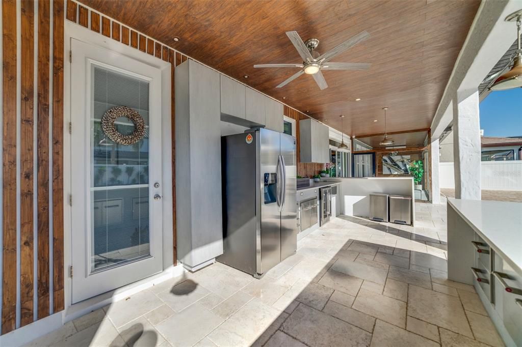 待售: $1,600,000 (5 贝兹, 4 浴室, 3904 平方英尺)