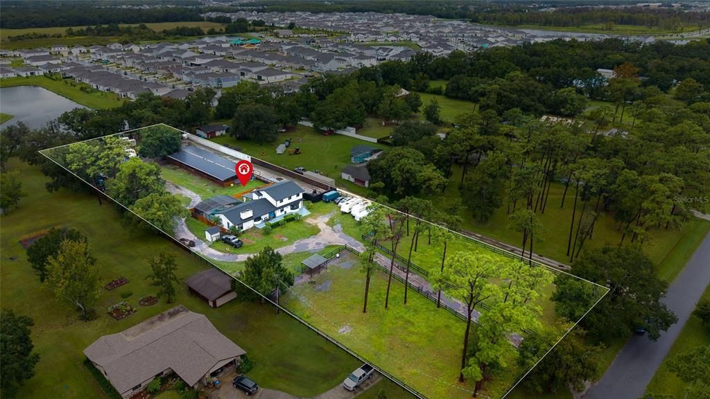 En Venta: $790,000 (5 camas, 3 baños, 2345 Pies cuadrados)