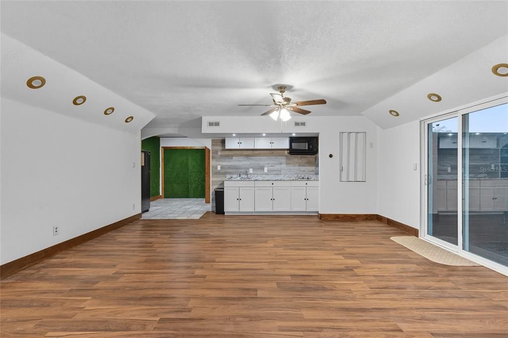 En Venta: $790,000 (5 camas, 3 baños, 2345 Pies cuadrados)