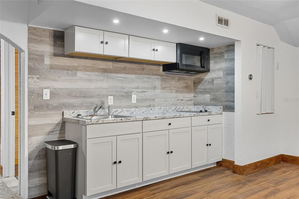 En Venta: $790,000 (5 camas, 3 baños, 2345 Pies cuadrados)