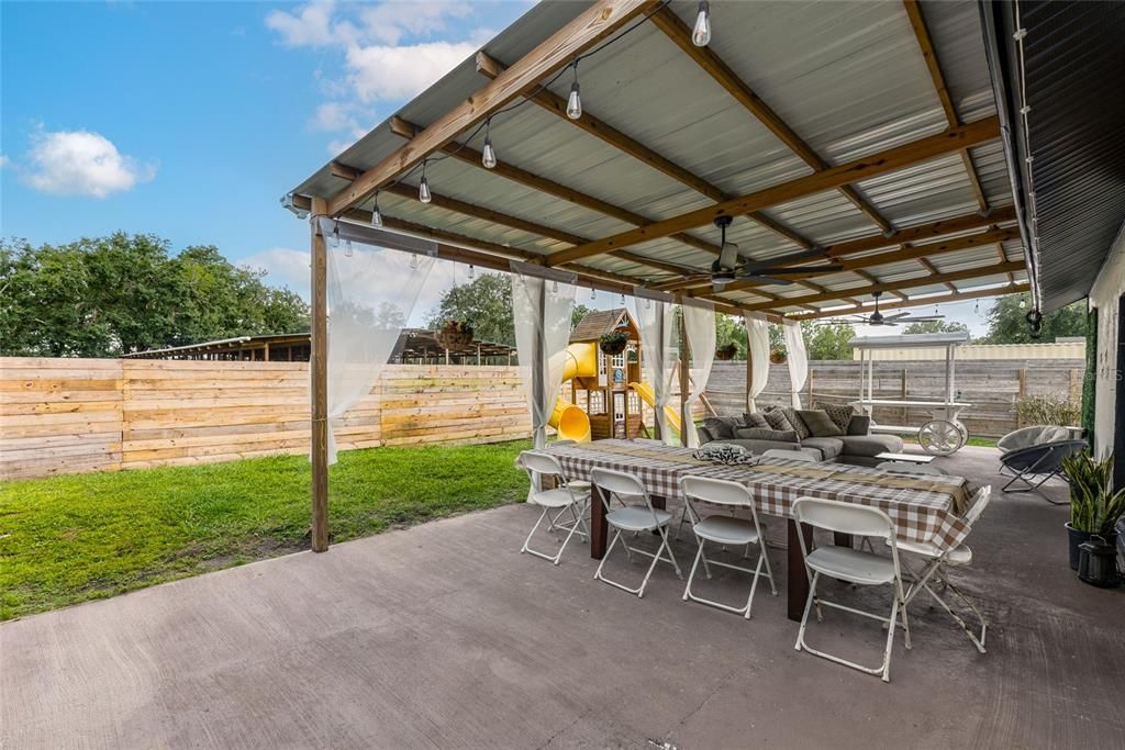 En Venta: $790,000 (5 camas, 3 baños, 2345 Pies cuadrados)