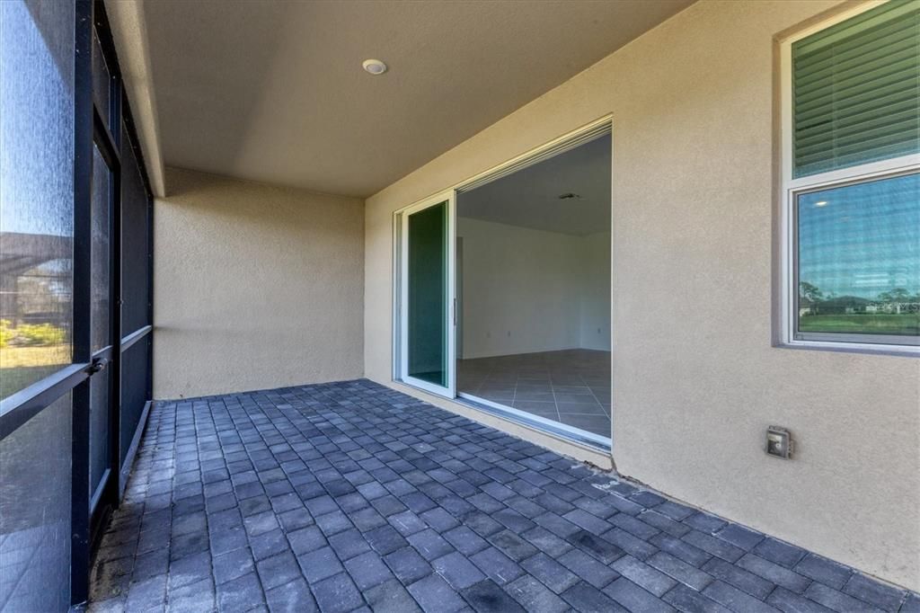 For Rent: $3,000 (3 beds, 3 baths, 2214 Square Feet)