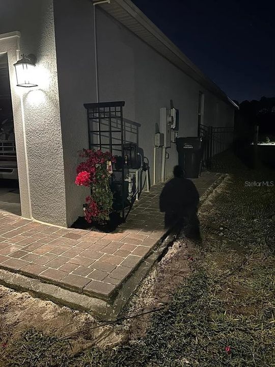 合同活跃: $2,200 (4 贝兹, 3 浴室, 2032 平方英尺)