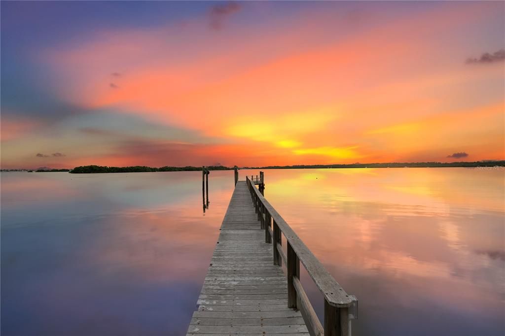 For Sale: $2,999,000 (4 beds, 2 baths, 3262 Square Feet)