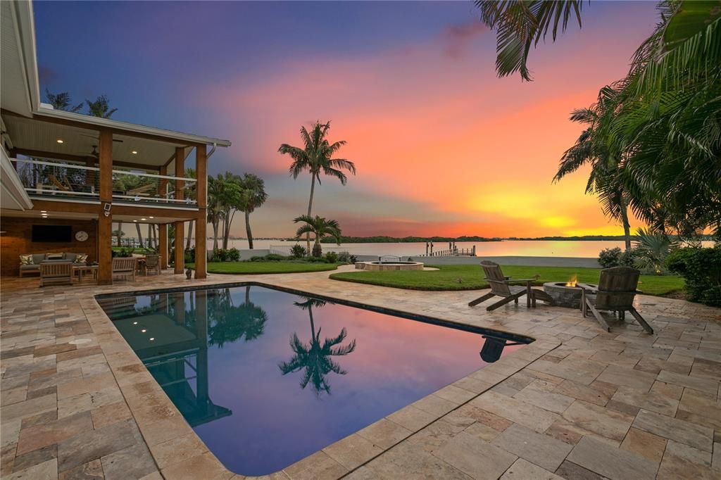 For Sale: $2,999,000 (4 beds, 2 baths, 3262 Square Feet)