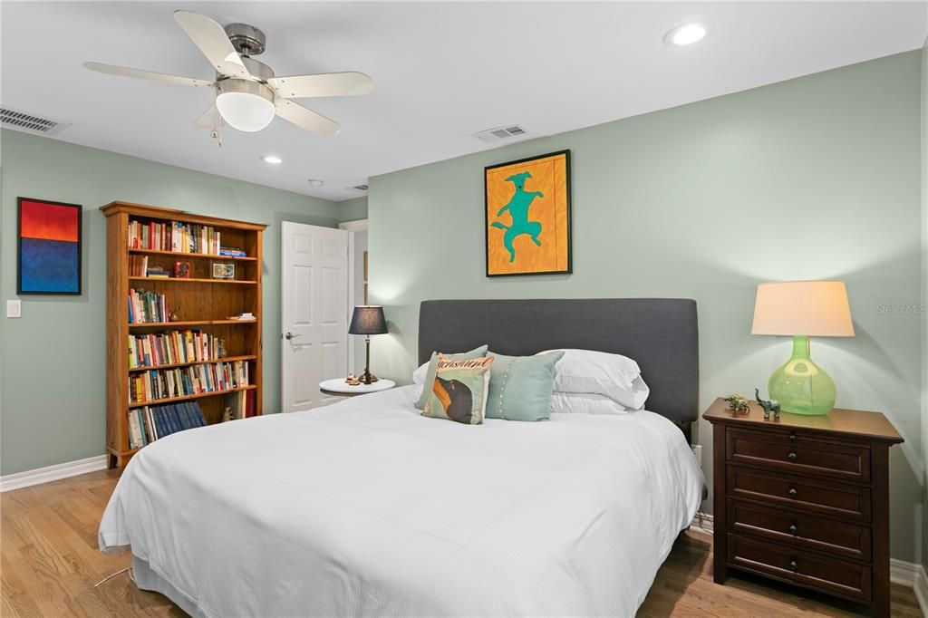 For Sale: $2,999,000 (4 beds, 2 baths, 3262 Square Feet)