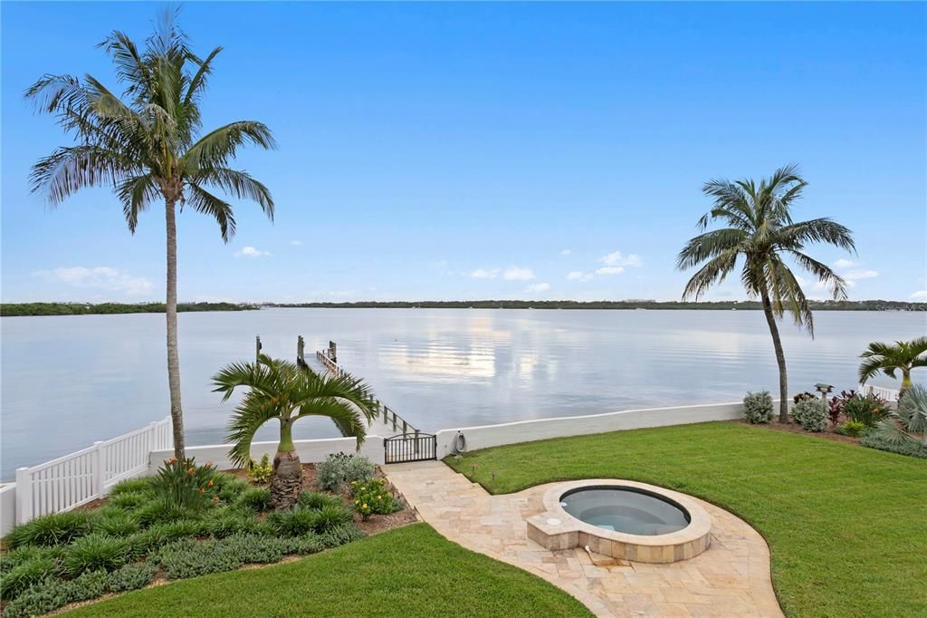 For Sale: $2,999,000 (4 beds, 2 baths, 3262 Square Feet)