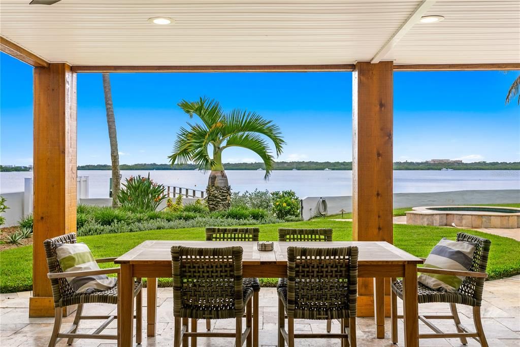 For Sale: $2,999,000 (4 beds, 2 baths, 3262 Square Feet)