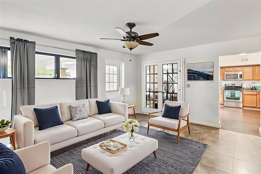 En Venta: $420,000 (3 camas, 2 baños, 1782 Pies cuadrados)