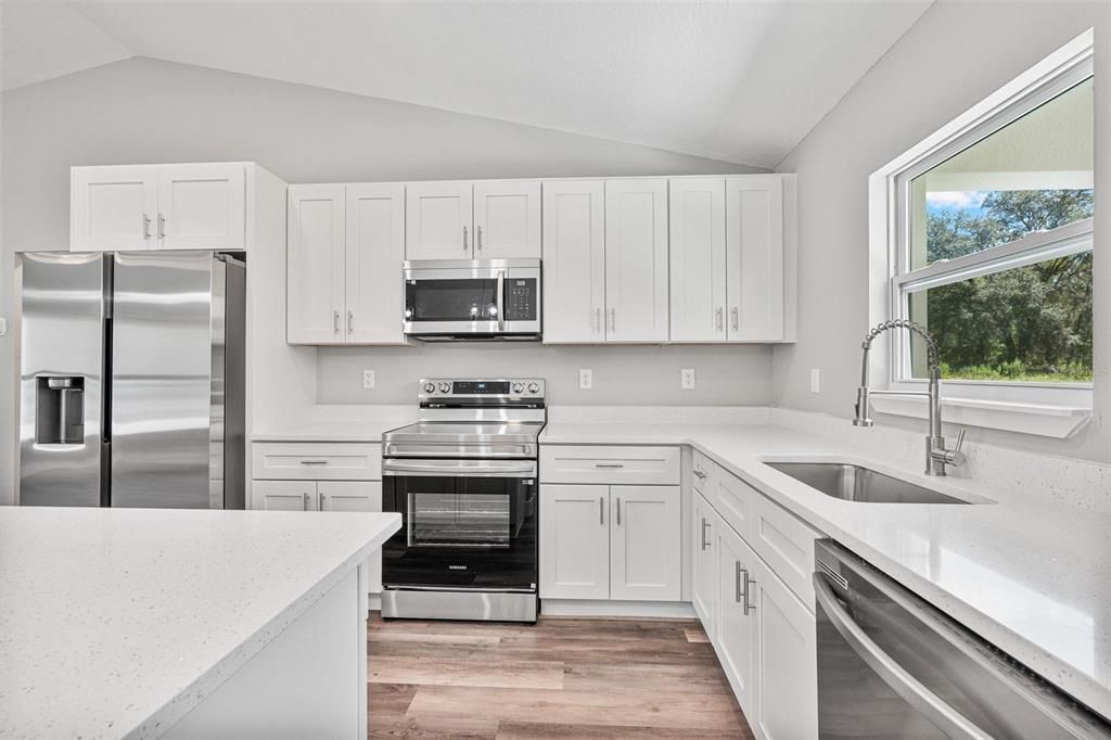 Active With Contract: $259,900 (3 beds, 2 baths, 1338 Square Feet)