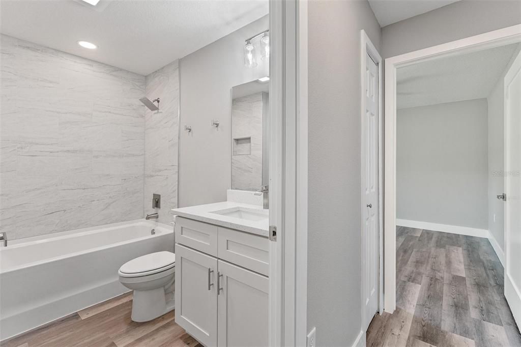 Active With Contract: $259,900 (3 beds, 2 baths, 1338 Square Feet)