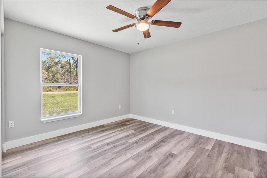 Active With Contract: $259,900 (3 beds, 2 baths, 1338 Square Feet)