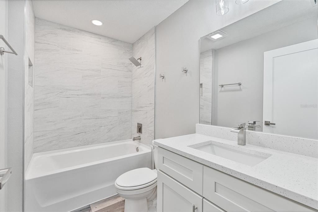 Active With Contract: $259,900 (3 beds, 2 baths, 1338 Square Feet)