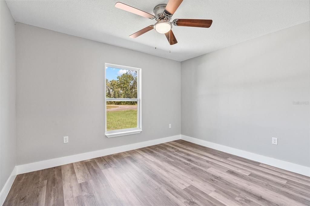Active With Contract: $259,900 (3 beds, 2 baths, 1338 Square Feet)