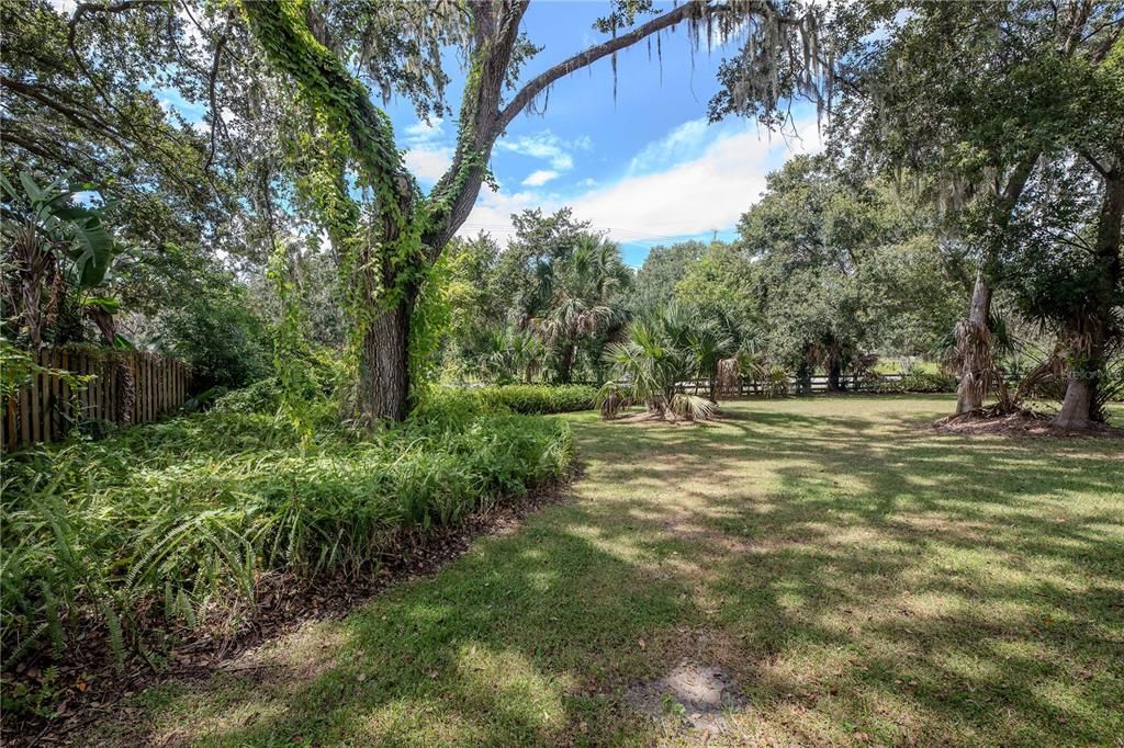 Active With Contract: $449,900 (4 beds, 2 baths, 2058 Square Feet)