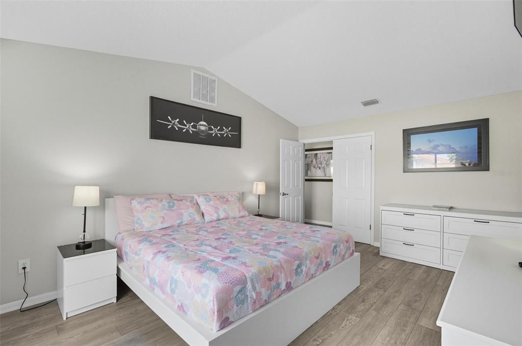 Active With Contract: $419,900 (4 beds, 3 baths, 1996 Square Feet)