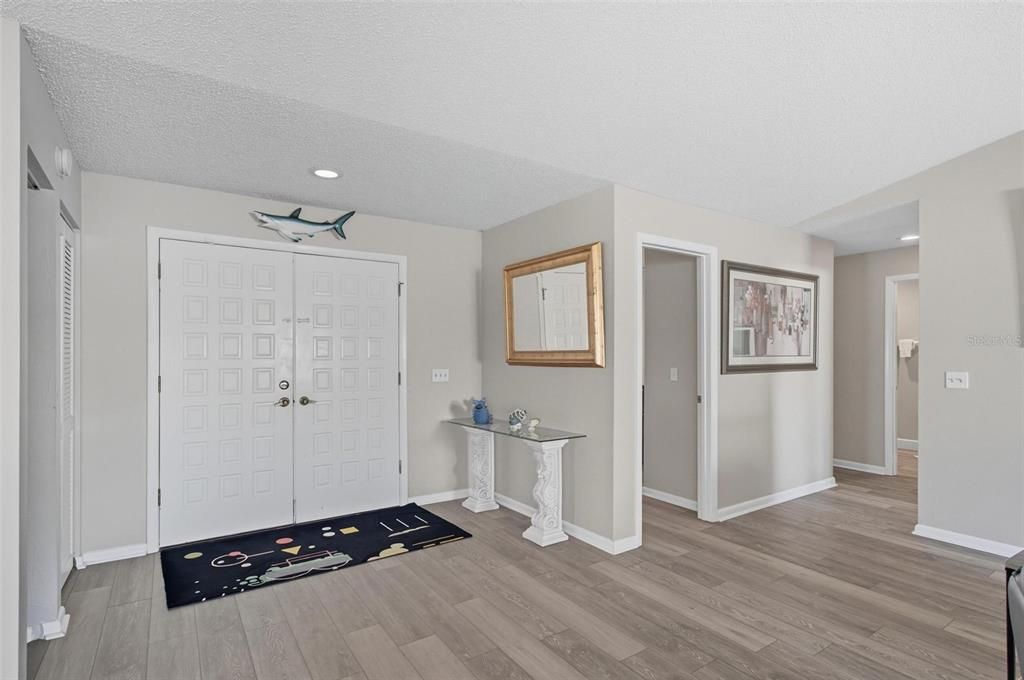 Active With Contract: $419,900 (4 beds, 3 baths, 1996 Square Feet)