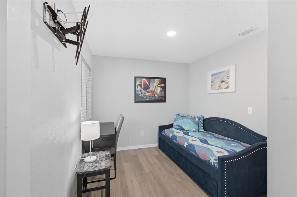 Active With Contract: $419,900 (4 beds, 3 baths, 1996 Square Feet)