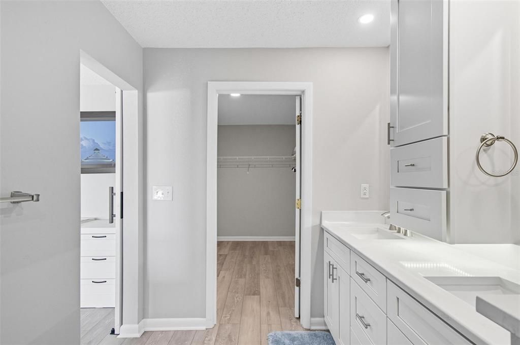 Active With Contract: $419,900 (4 beds, 3 baths, 1996 Square Feet)