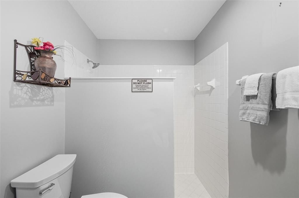 Active With Contract: $419,900 (4 beds, 3 baths, 1996 Square Feet)