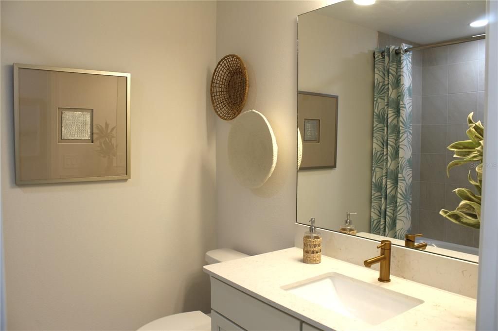 For Sale: $398,079 (3 beds, 2 baths, 1702 Square Feet)