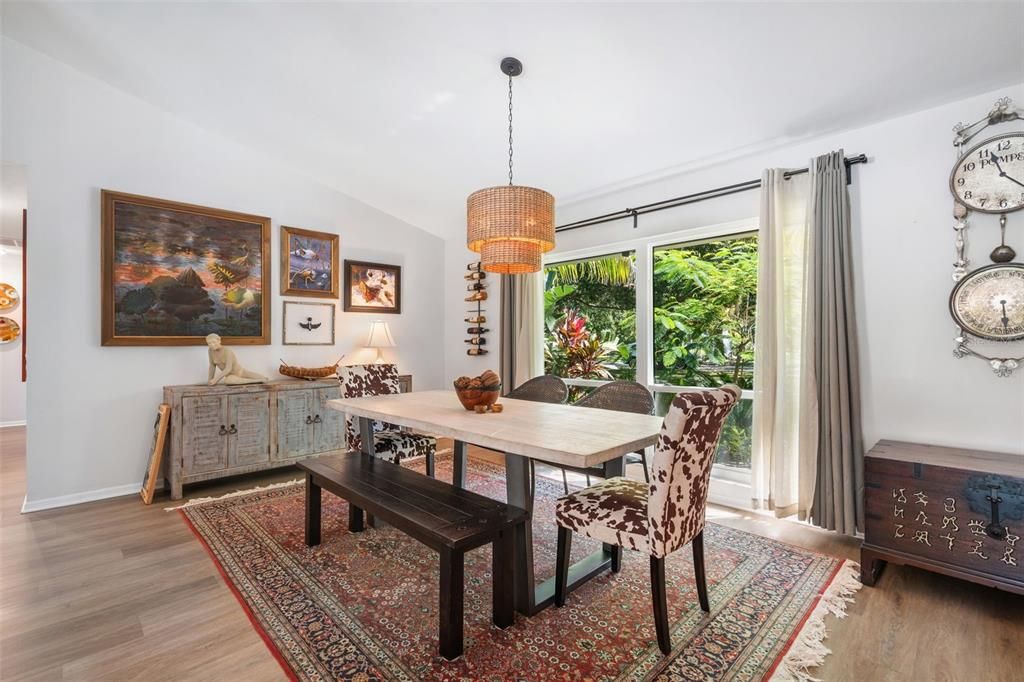 Active With Contract: $789,000 (3 beds, 2 baths, 2186 Square Feet)