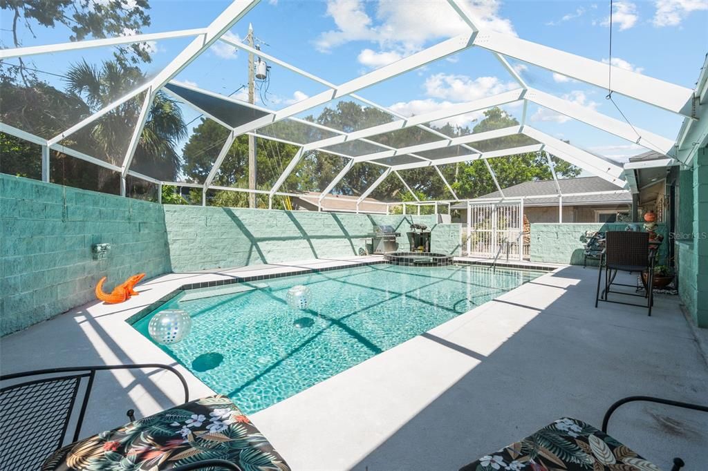 Active With Contract: $789,000 (3 beds, 2 baths, 2186 Square Feet)