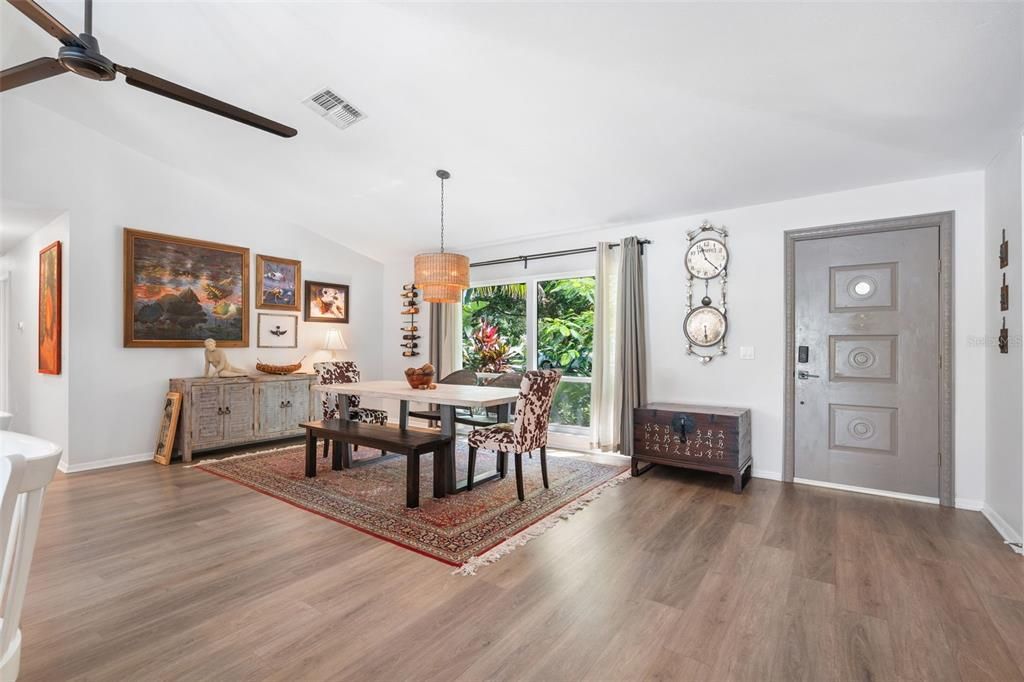 Active With Contract: $789,000 (3 beds, 2 baths, 2186 Square Feet)