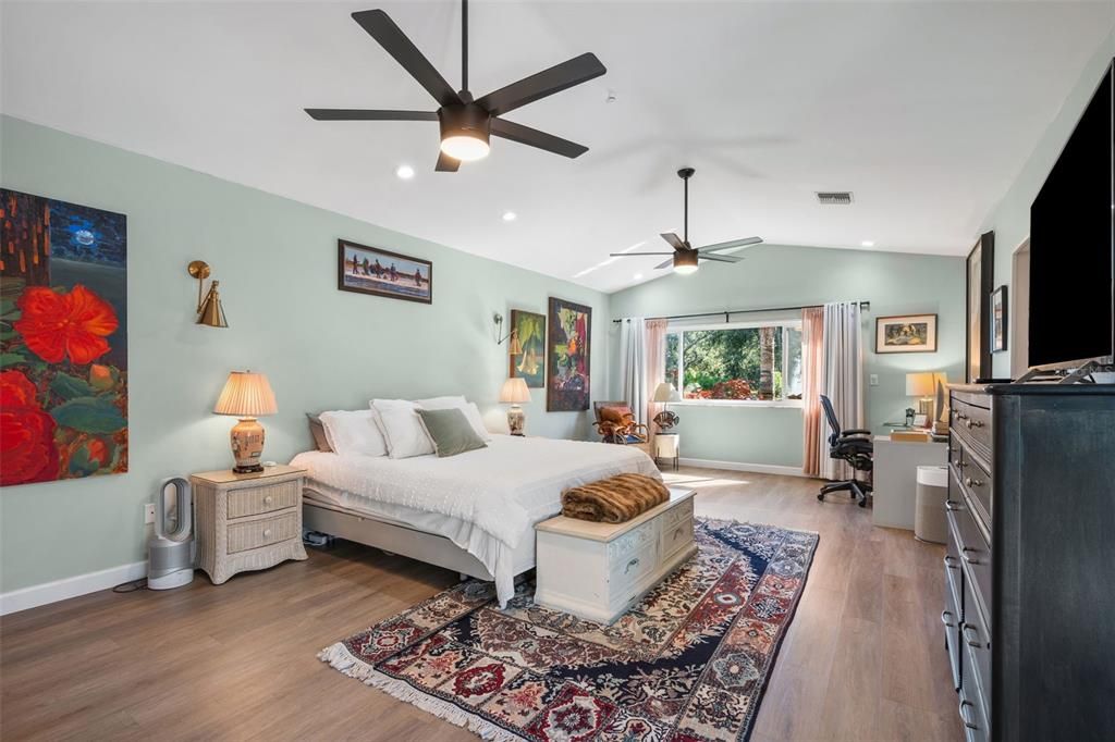 Active With Contract: $789,000 (3 beds, 2 baths, 2186 Square Feet)