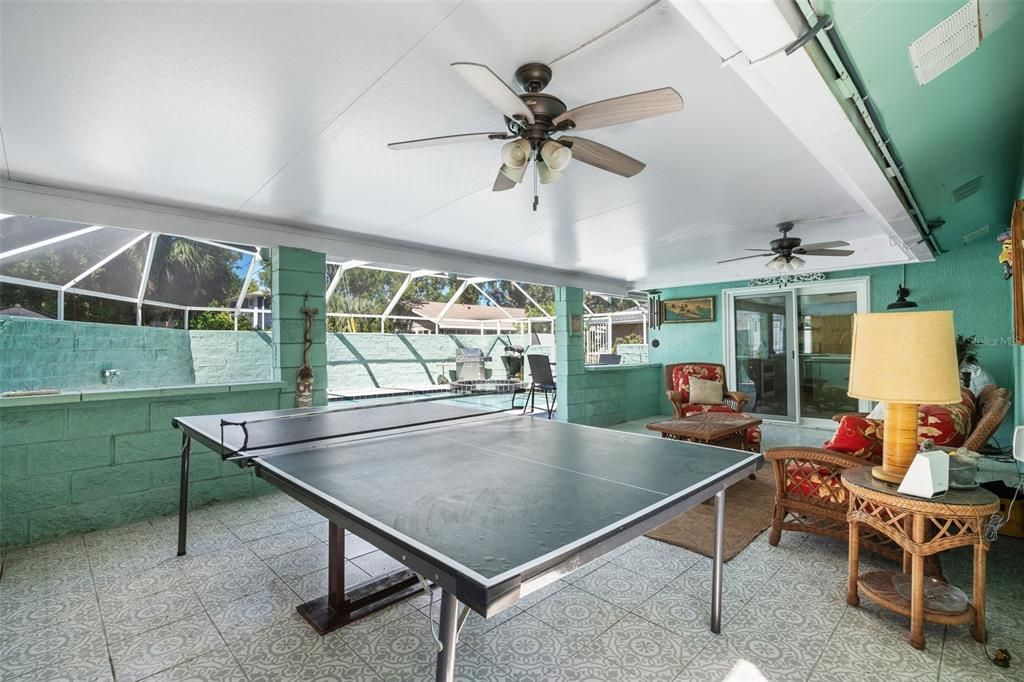 Active With Contract: $789,000 (3 beds, 2 baths, 2186 Square Feet)