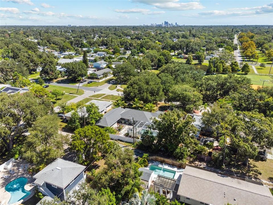 Active With Contract: $789,000 (3 beds, 2 baths, 2186 Square Feet)