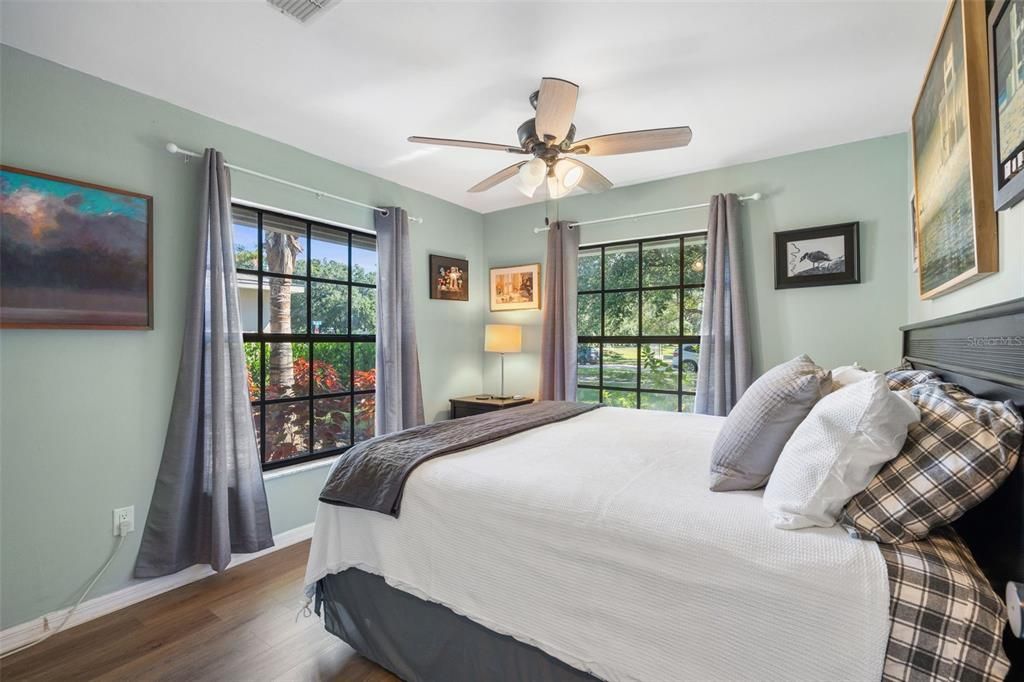 Active With Contract: $789,000 (3 beds, 2 baths, 2186 Square Feet)