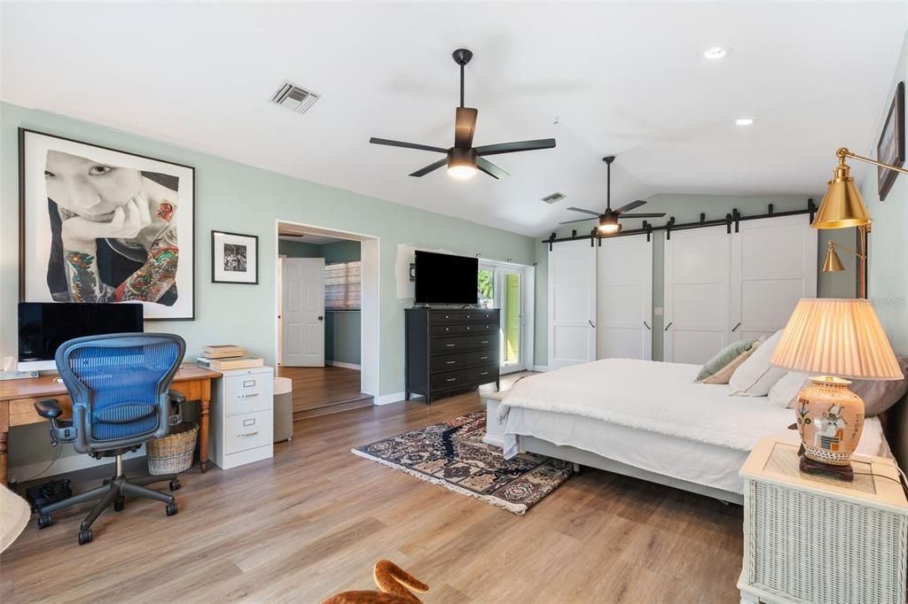 Active With Contract: $789,000 (3 beds, 2 baths, 2186 Square Feet)