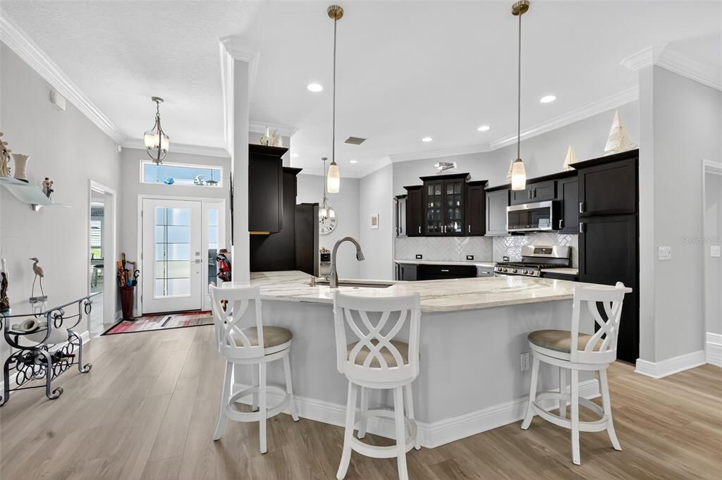 待售: $896,000 (3 贝兹, 2 浴室, 2135 平方英尺)