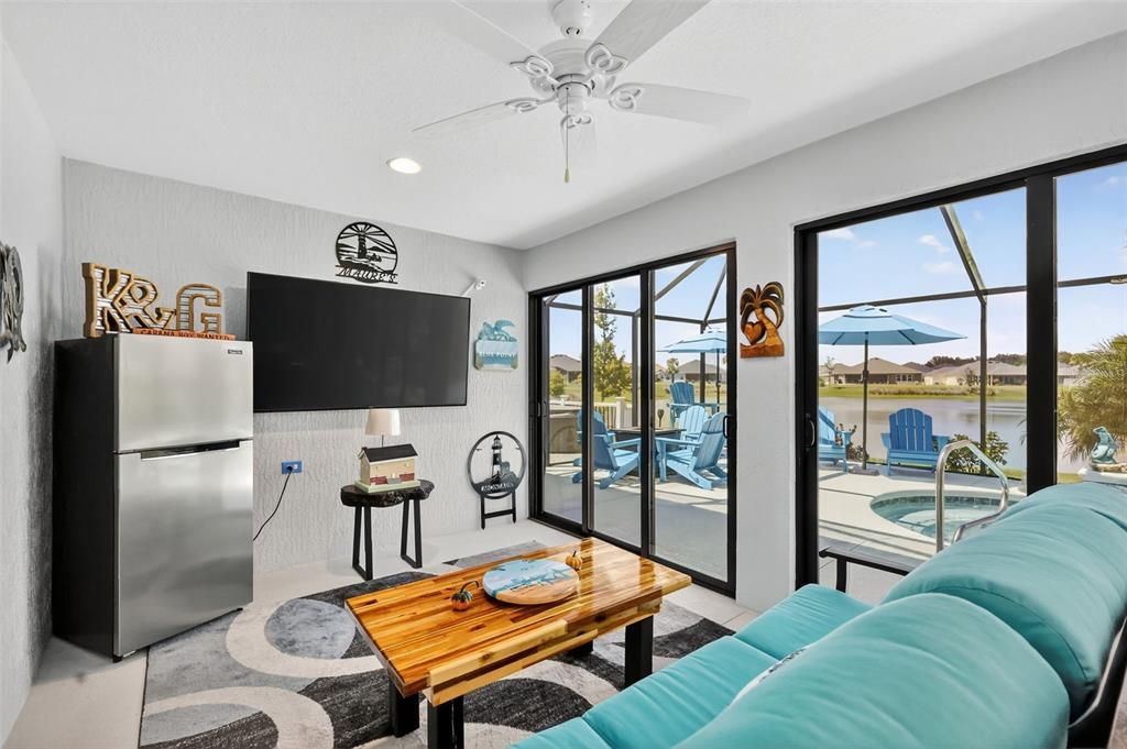 待售: $896,000 (3 贝兹, 2 浴室, 2135 平方英尺)