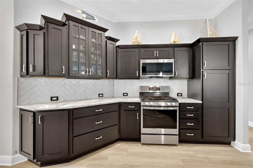 待售: $896,000 (3 贝兹, 2 浴室, 2135 平方英尺)