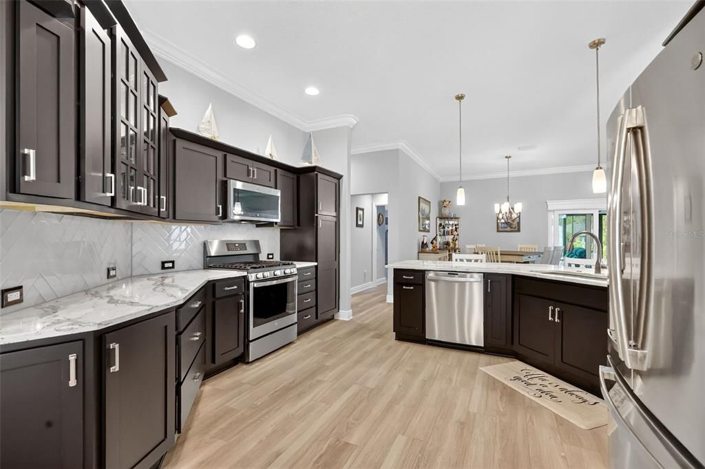 待售: $896,000 (3 贝兹, 2 浴室, 2135 平方英尺)