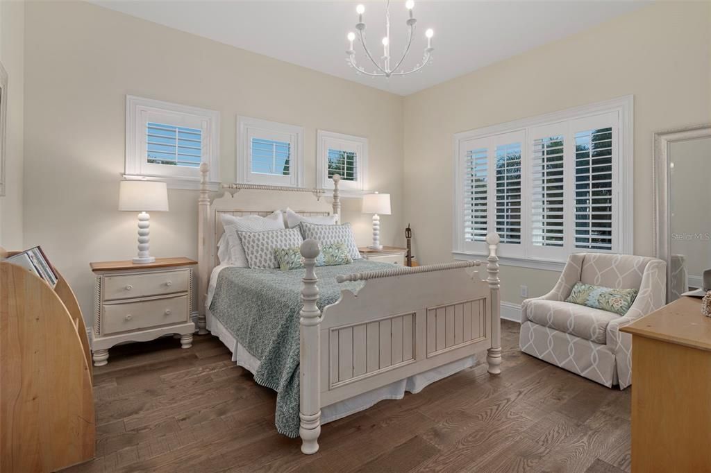 На продажу: $2,795,000 (5 спален, 5 ванн, 4280 Квадратных фут)