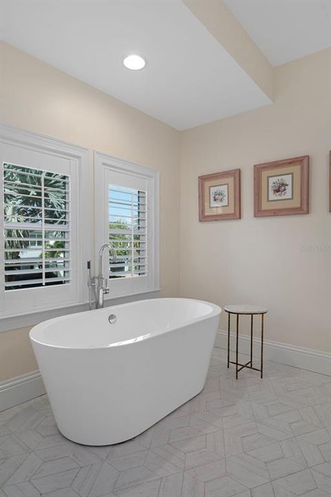 На продажу: $2,795,000 (5 спален, 5 ванн, 4280 Квадратных фут)