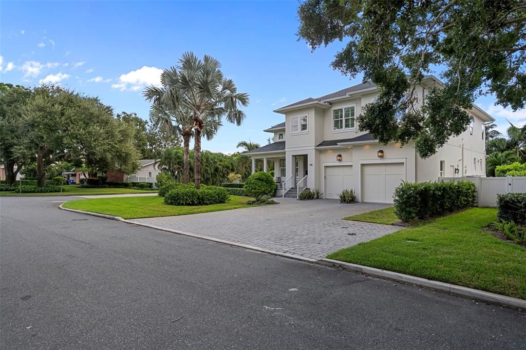 На продажу: $2,795,000 (5 спален, 5 ванн, 4280 Квадратных фут)