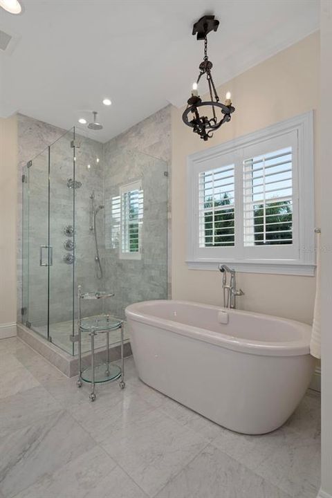 На продажу: $2,795,000 (5 спален, 5 ванн, 4280 Квадратных фут)