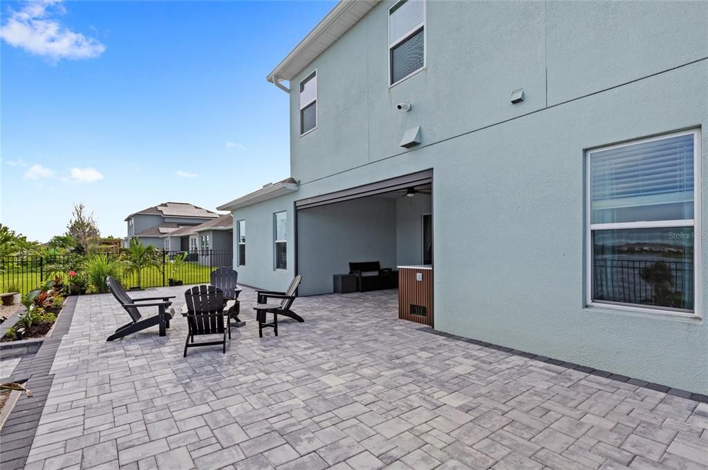 Под контрактом: $985,000 (7 спален, 5 ванн, 4873 Квадратных фут)