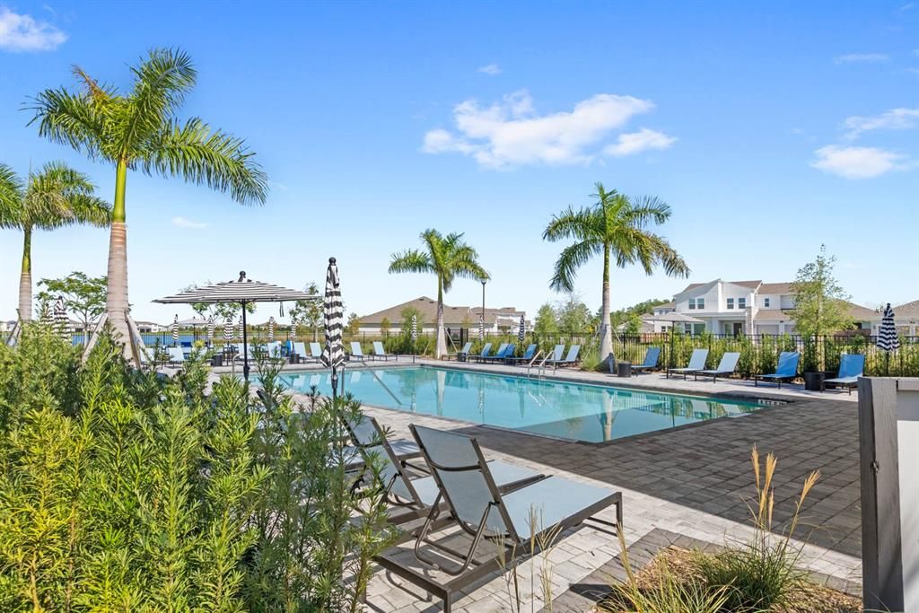 Под контрактом: $985,000 (7 спален, 5 ванн, 4873 Квадратных фут)