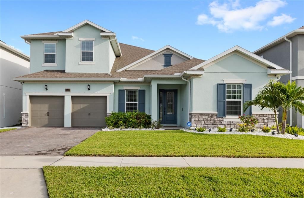 Под контрактом: $985,000 (7 спален, 5 ванн, 4873 Квадратных фут)