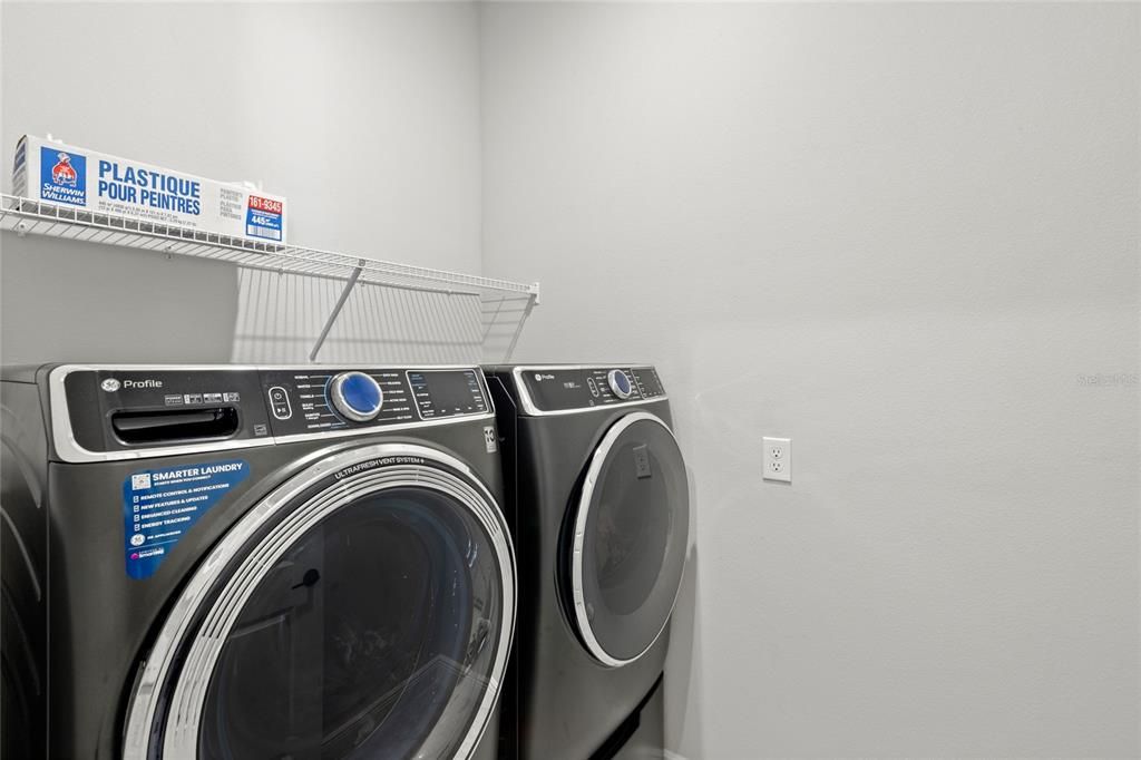 Под контрактом: $985,000 (7 спален, 5 ванн, 4873 Квадратных фут)