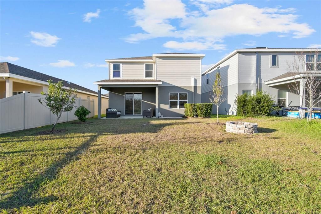 Active With Contract: $375,000 (4 beds, 2 baths, 2046 Square Feet)