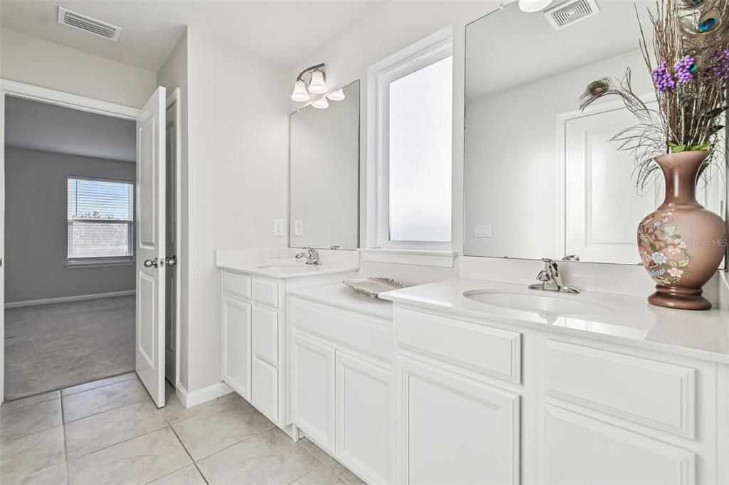 Active With Contract: $375,000 (4 beds, 2 baths, 2046 Square Feet)