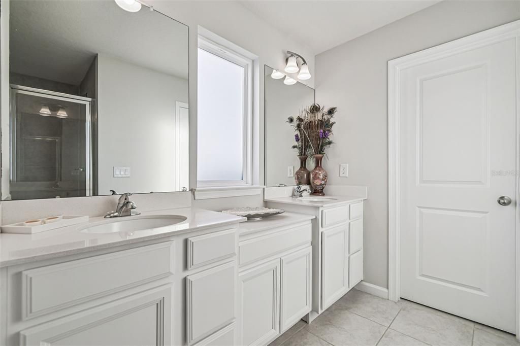 Active With Contract: $375,000 (4 beds, 2 baths, 2046 Square Feet)