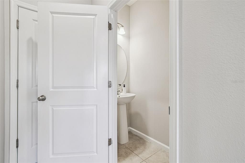 Active With Contract: $375,000 (4 beds, 2 baths, 2046 Square Feet)